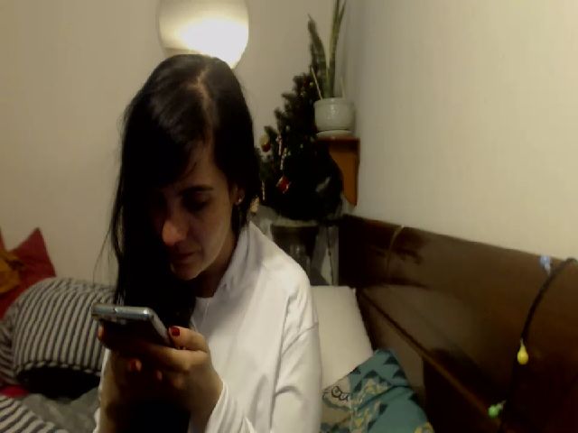 Live sex webcam photo for isabellazee2 #271836001