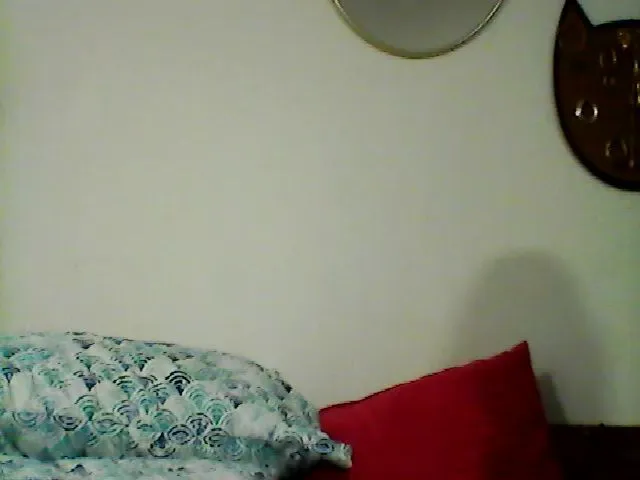 Live sex webcam photo for isabellazee2 #272104562