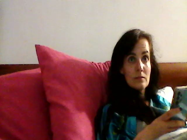 Live sex webcam photo for isabellazee2 #272750306