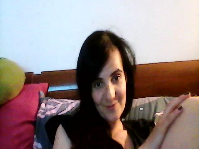 Live sex webcam photo for isabellazee2 #272903089