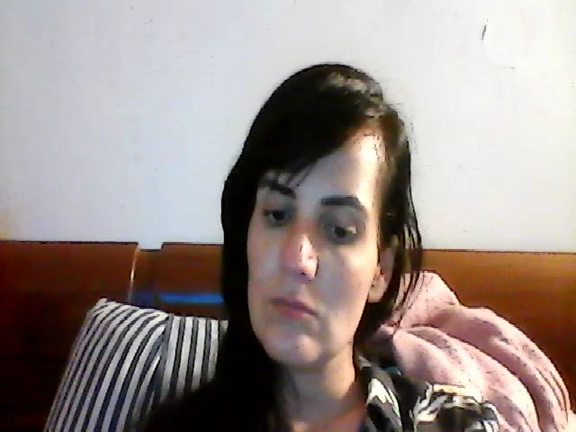 Live sex webcam photo for isabellazee2 #273157342