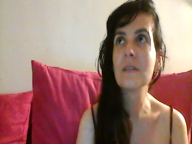 Live sex webcam photo for isabellazee2 #273250881