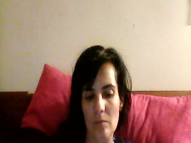 Live sex webcam photo for isabellazee2 #273499055