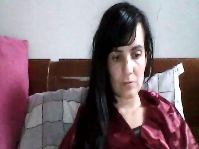 Live sex webcam photo for isabellazee2 #274233458