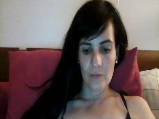 Live sex webcam photo for isabellazee2 #274305668