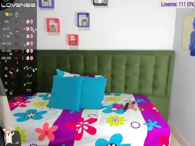 Live sex webcam photo for issabell_18 #273467884