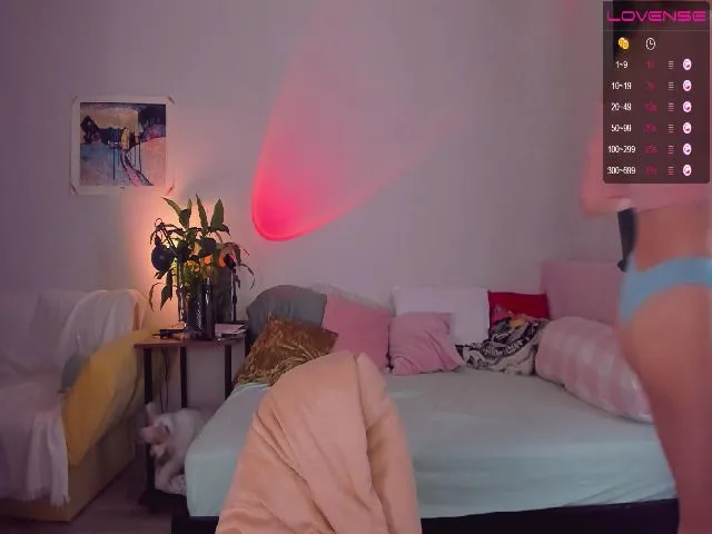 Live sex webcam photo for its_Nautica #273210547