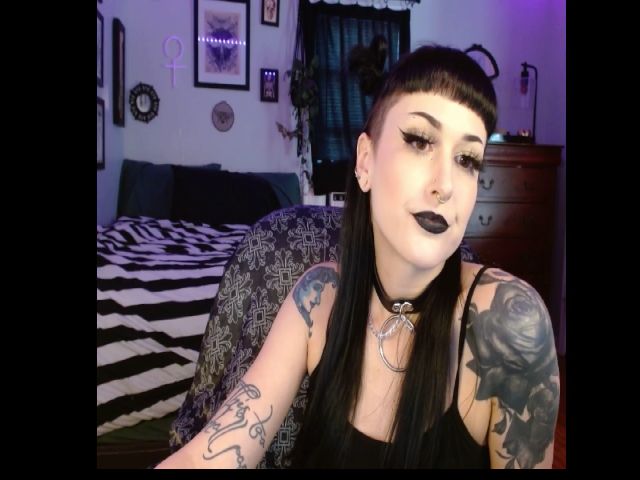 Live sex webcam photo for ivorynyx #274036728