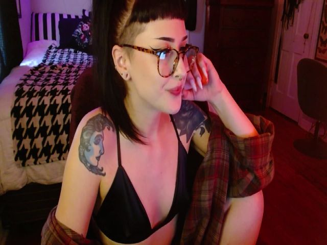 Live sex webcam photo for ivorynyx #274182138