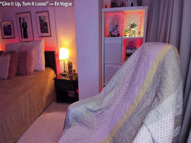 Live sex webcam photo for iwantcarla #272656006