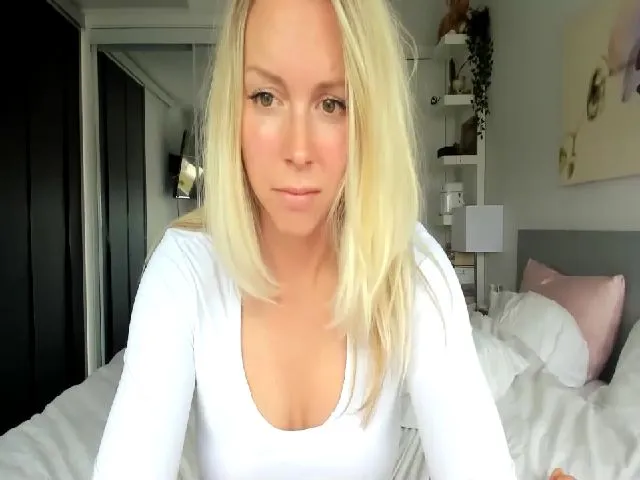 Live sex webcam photo for jaimees_room #273804249