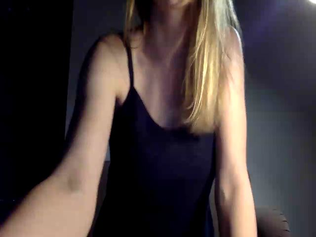 Live sex webcam photo for jasminetea_ #271849728