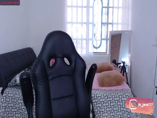 Live sex webcam photo for jesiica__ #274660430