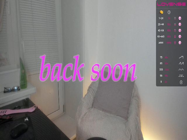 Live sex webcam photo for joi4you #272667353