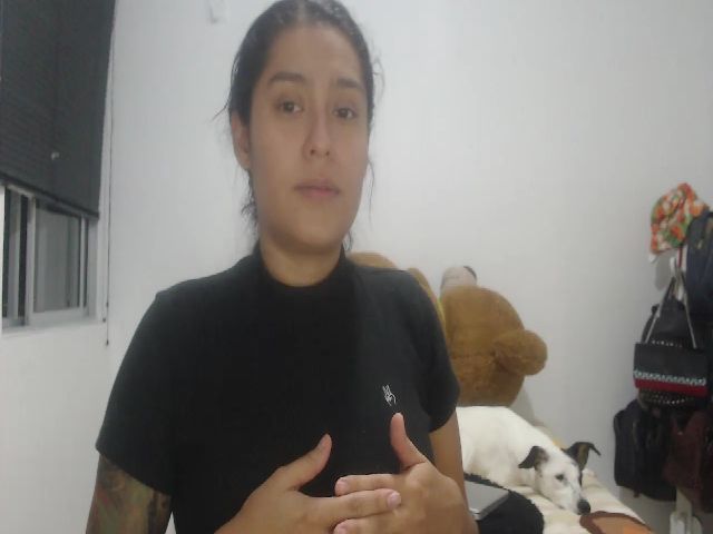 Live sex webcam photo for julylopez2x #273854796