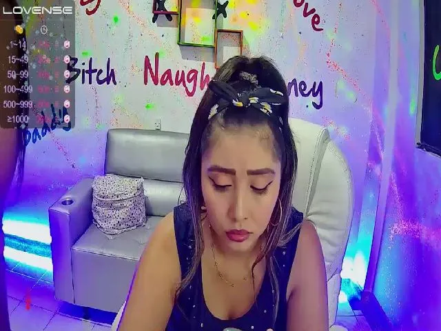 Live sex webcam photo for karla_sluttyx #272049976