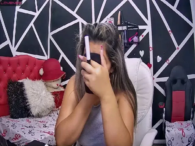 Live sex webcam photo for karla_sluttyx #273710437