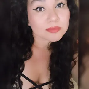 Live sex webcam photo for kinkyelise #292762117