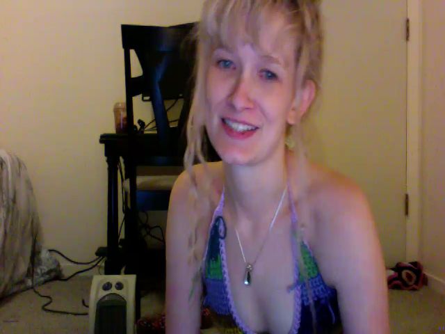 Live sex webcam photo for kissmecherry #272961529