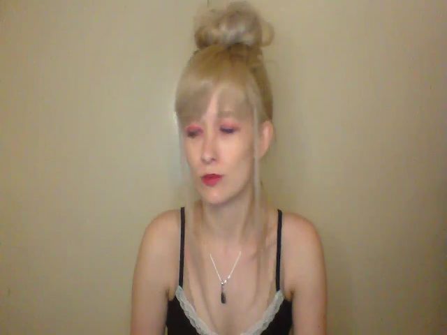 Live sex webcam photo for kissmecherry #273435718