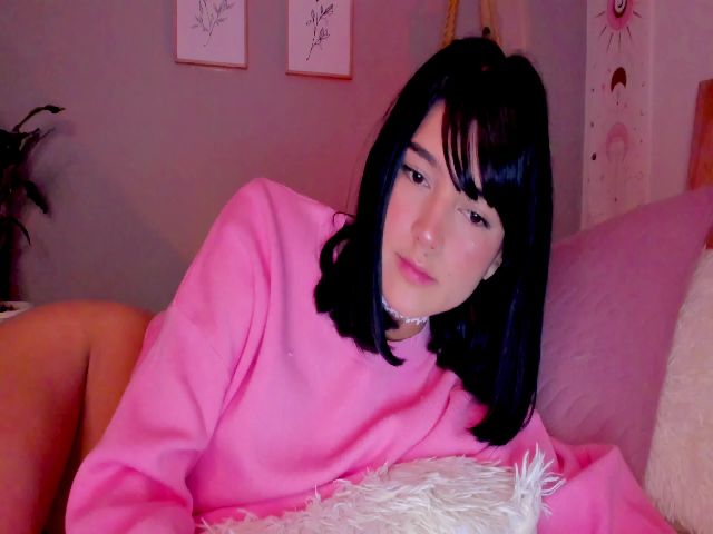 Live sex webcam photo for kittennmoon #271913066