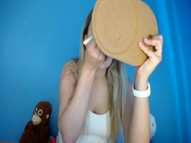 Live sex webcam photo for ladyicebaby #273989711