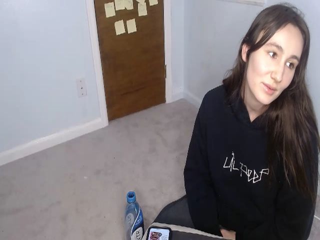 Live sex webcam photo for lalalovelacee #273070575