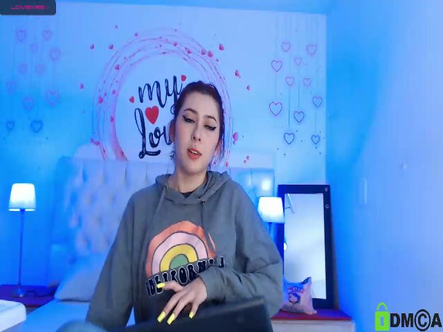 Live sex webcam photo for lanaturner_ #287887855