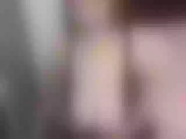Live sex webcam photo for laurensweety_ #271989149