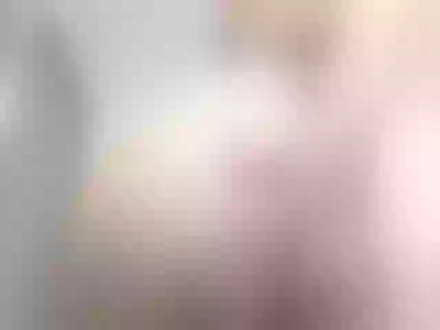 Live sex webcam photo for laurensweety_ #272431993