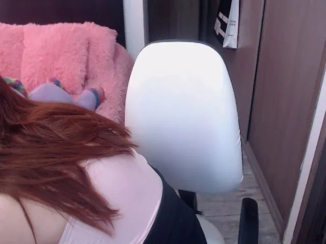 Live sex webcam photo for laurensweety_ #273767928