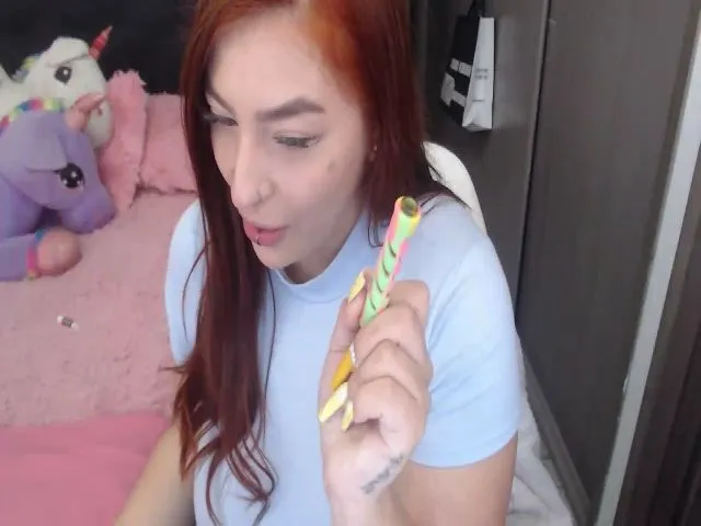 Live sex webcam photo for laurensweety_ #273799915
