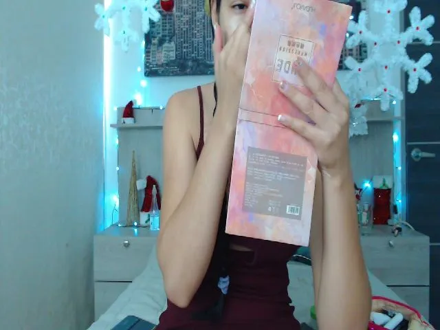 Live sex webcam photo for leahhleex #271841653