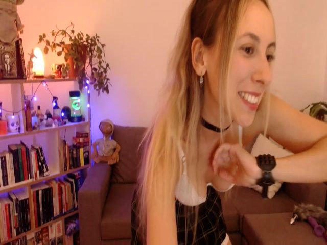 Live sex webcam photo for lemonadexlucy #272785136