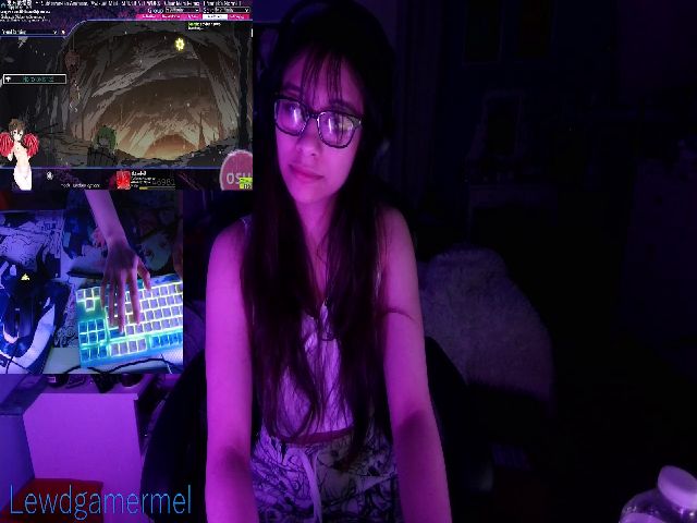 Live sex webcam photo for lewdgamermel #272825094