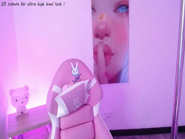 Live sex webcam photo for lexa_peach #273890446