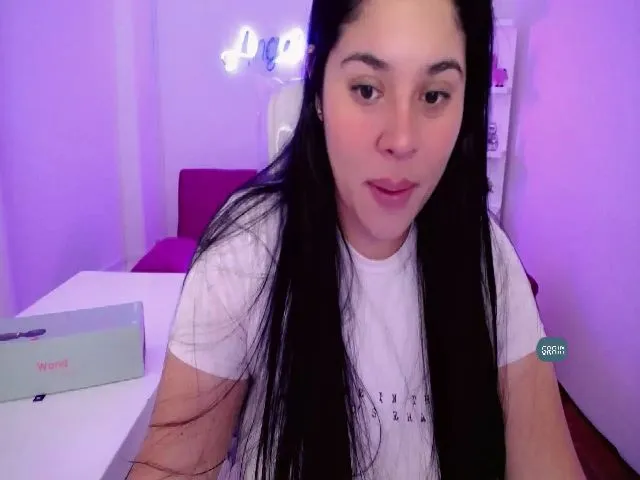 Live sex webcam photo for lexiie_grey #271719820