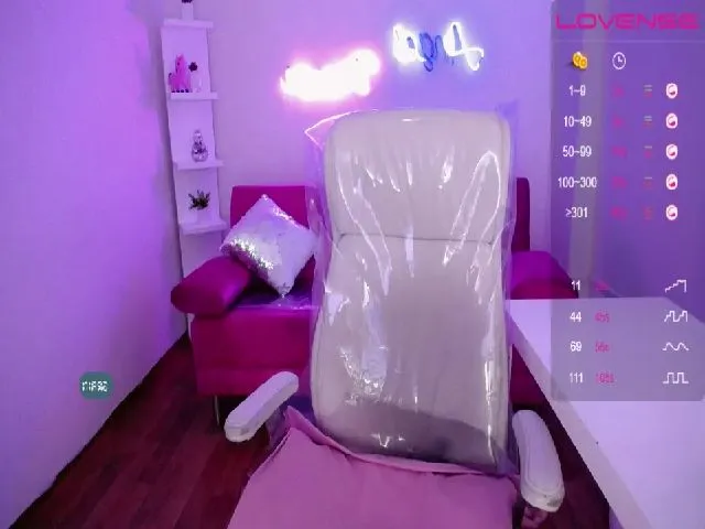 Live sex webcam photo for lexiie_grey #272204829