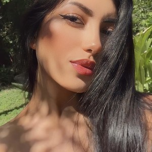 Live sex webcam photo for leyla_blue #278189257