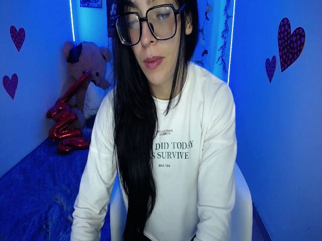 Live sex webcam photo for liee_sonder #272986451