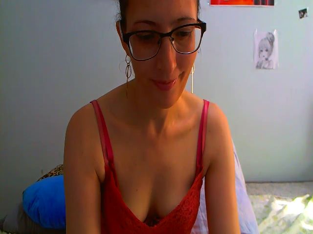 Live sex webcam photo for lillybelly #275076986