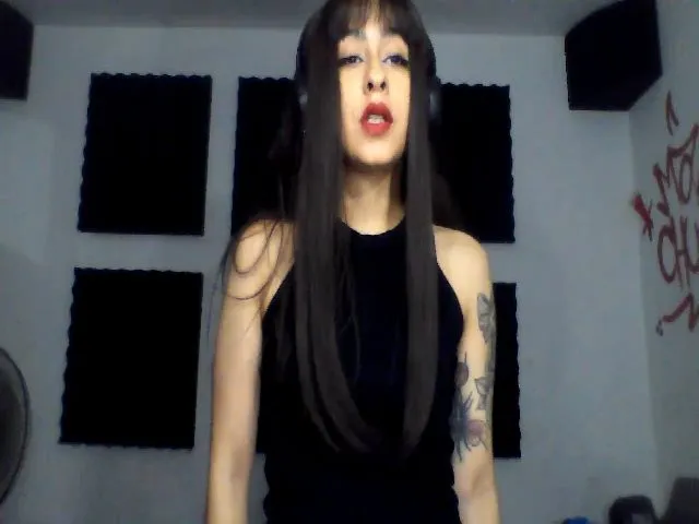Live sex webcam photo for lilmessybabyy #273468416