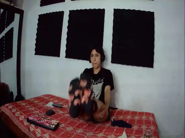 Live sex webcam photo for lilmessybabyy #273510290