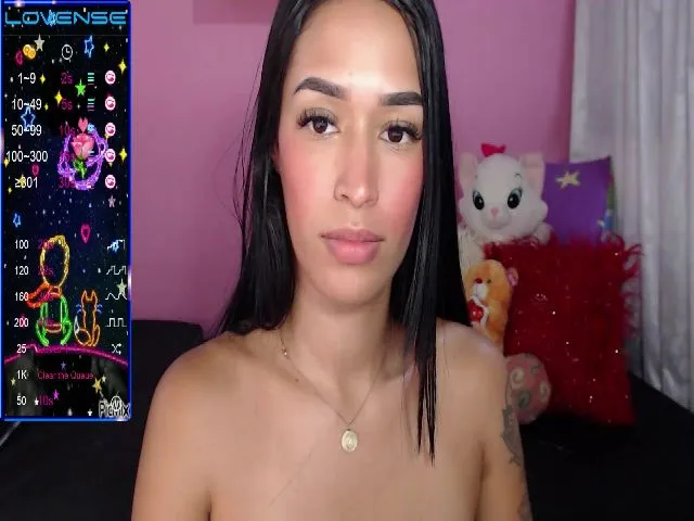 Live sex webcam photo for little_foxy92 #273650401