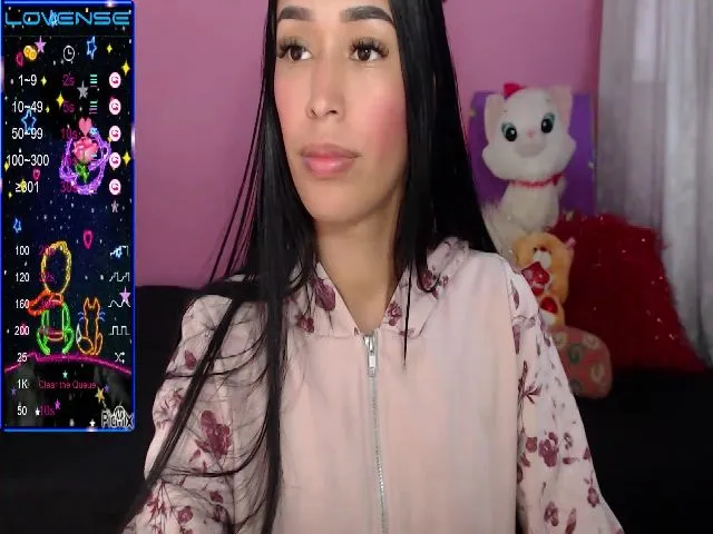 Live sex webcam photo for little_foxy92 #273669273