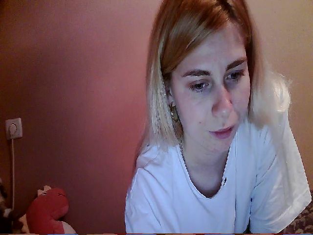 Live sex webcam photo for little_girl27 #272482645