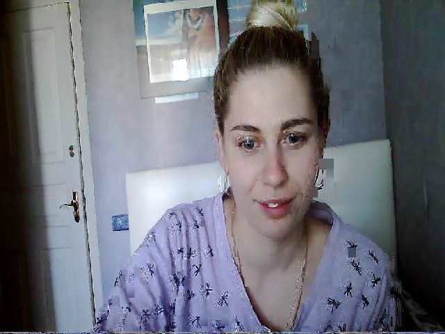 Live sex webcam photo for little_girl27 #272755589