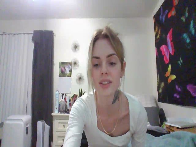 Live sex webcam photo for littlered_ryg #272236161