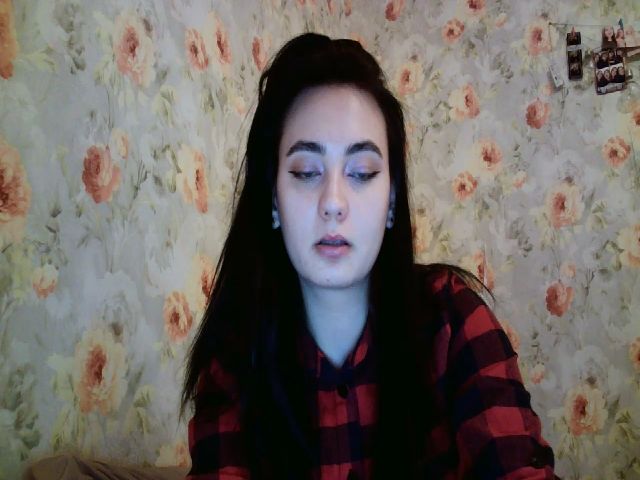 Live sex webcam photo for lolly_hollyy #272072752