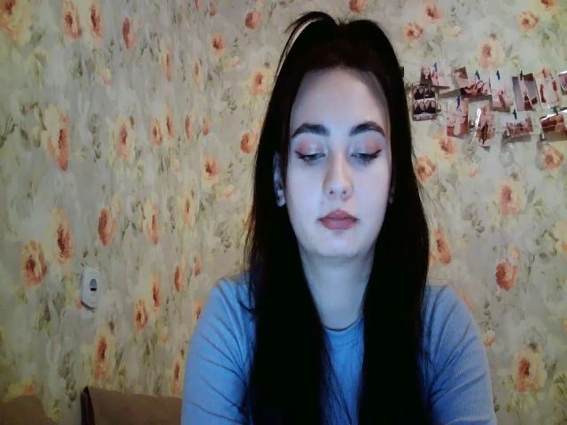 Live sex webcam photo for lolly_hollyy #272100654